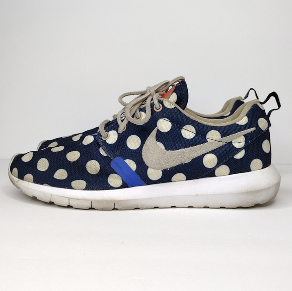 Nike NYC USA Polka Dot Sneakers - Picture 2 of 11